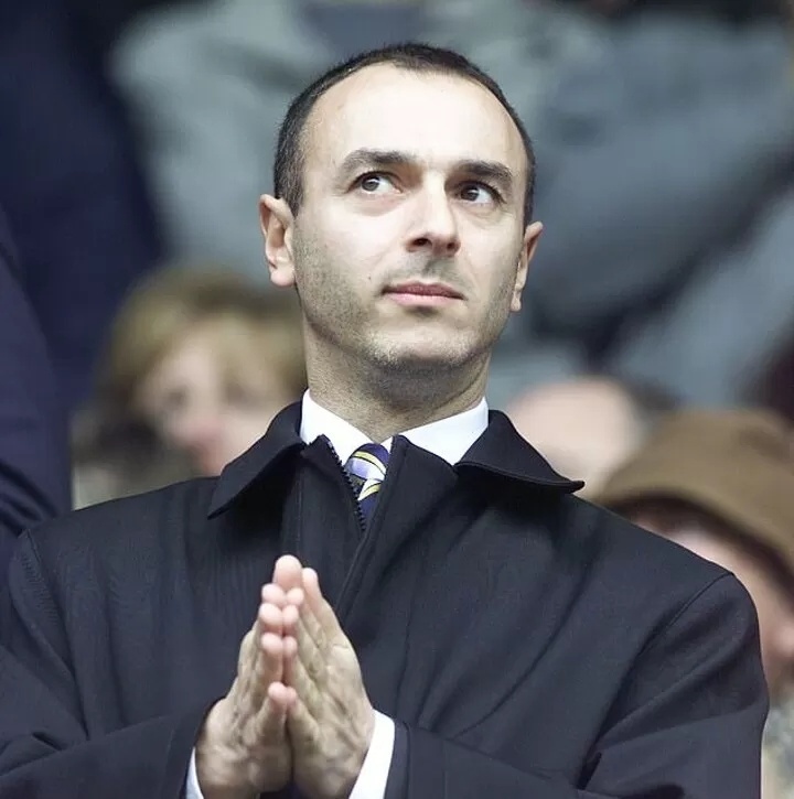 最遗憾的是, 斯托克集团, 期间每周日 最遗憾的是, 斯托克集团, 期间每周日