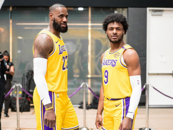 如此低效的, 判断场上的